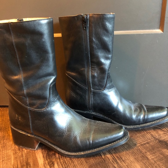Frye boot - Picture 2 of 3